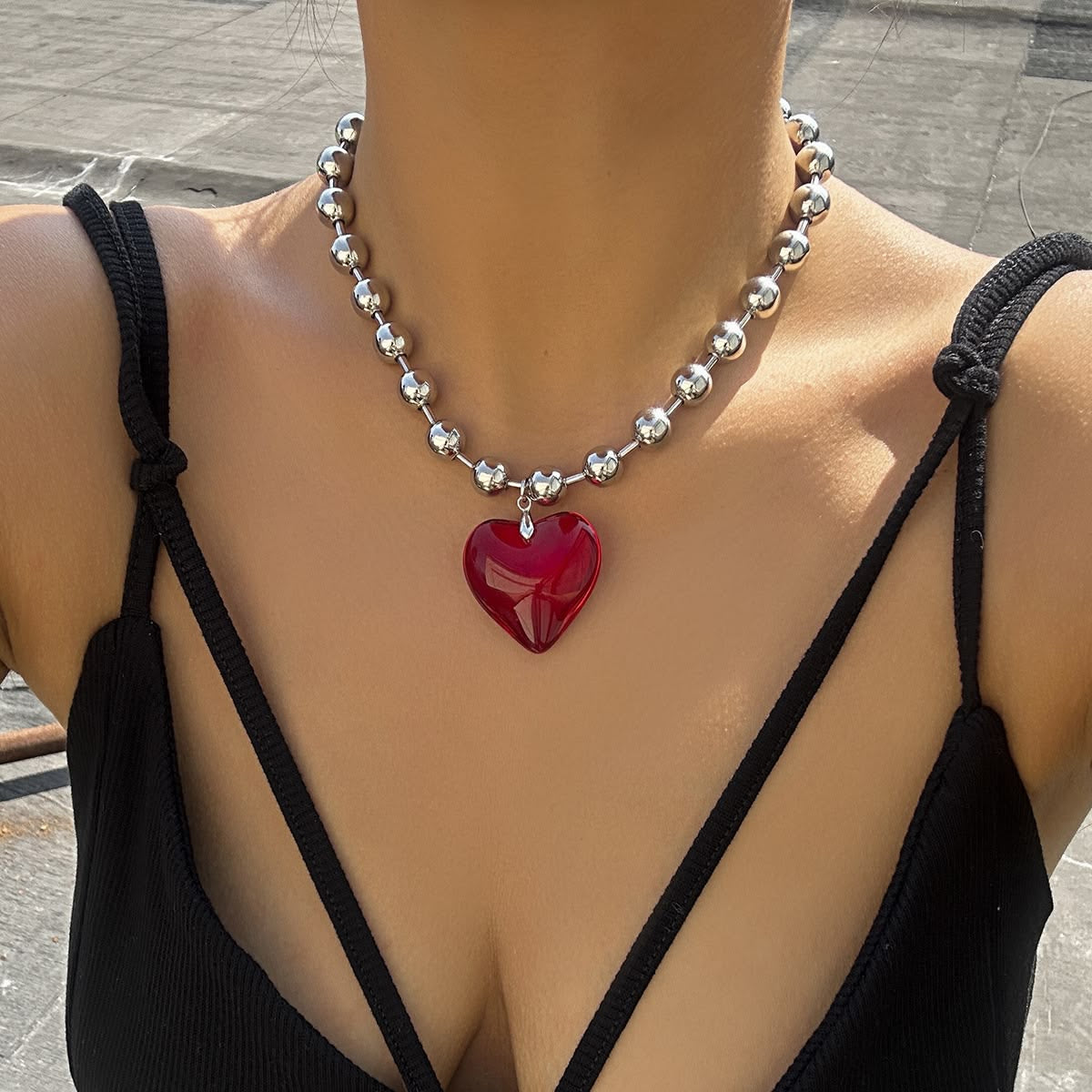Scarlet heart Necklace