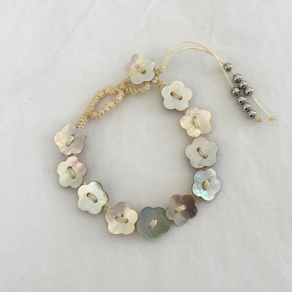Flower Shell Bracelet